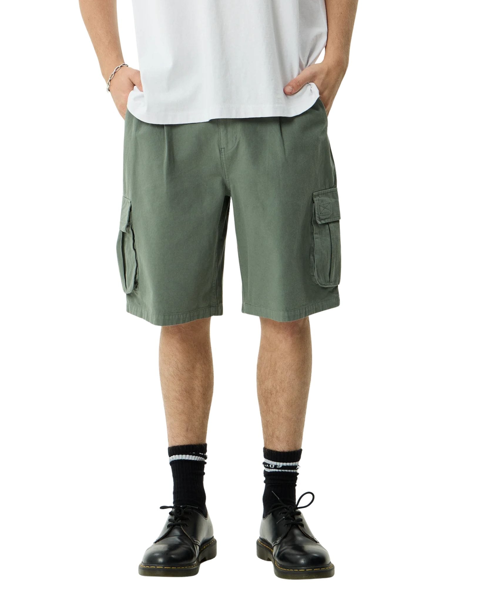 Afends Summit - Pleated Cargo Short 22"