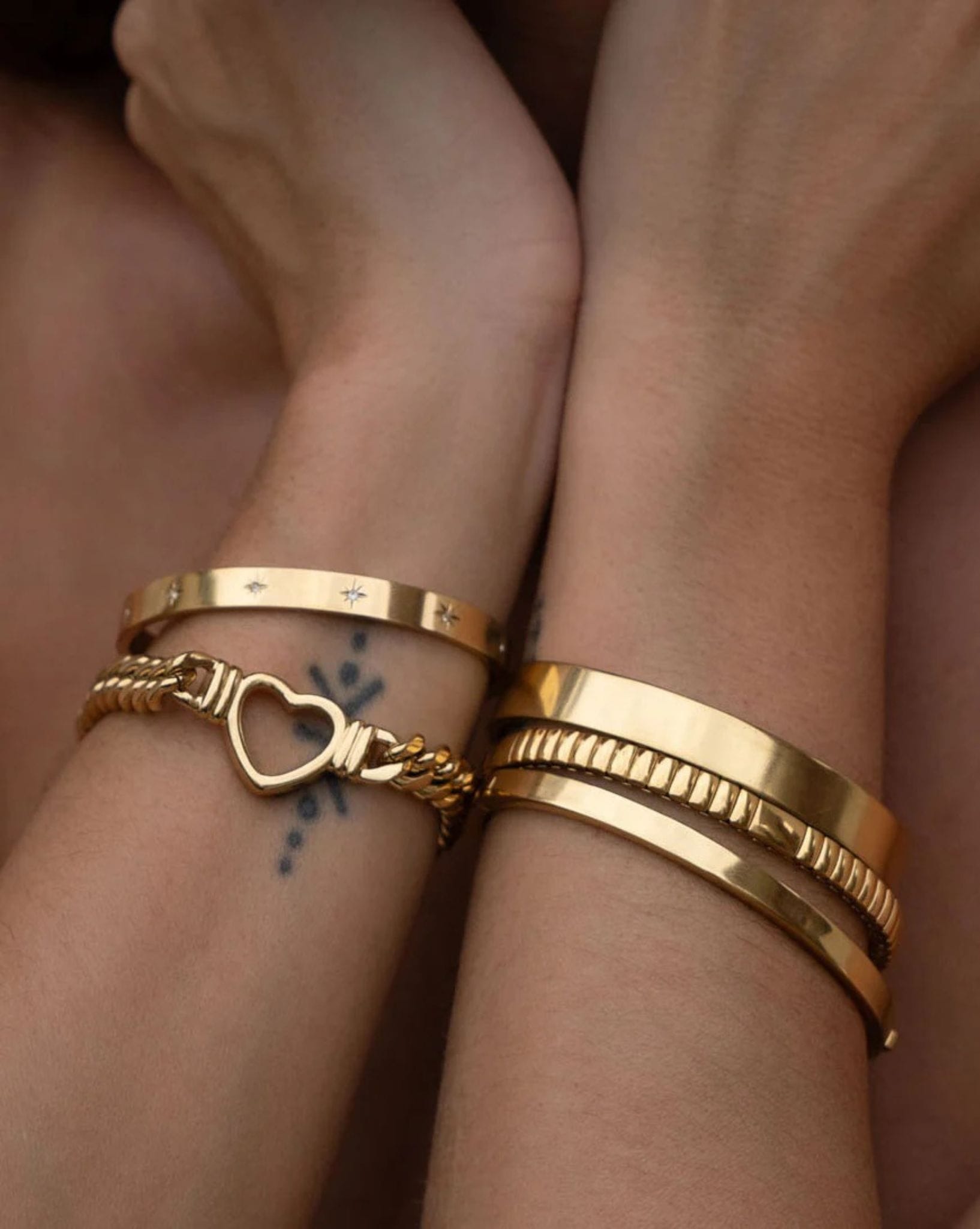 Arms Of Eve Valentine Bracelet - Gold