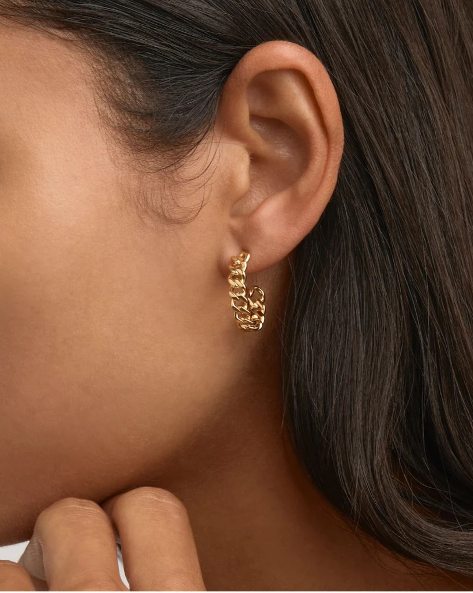 By Charlotte Gold Radiant Curb Hoops