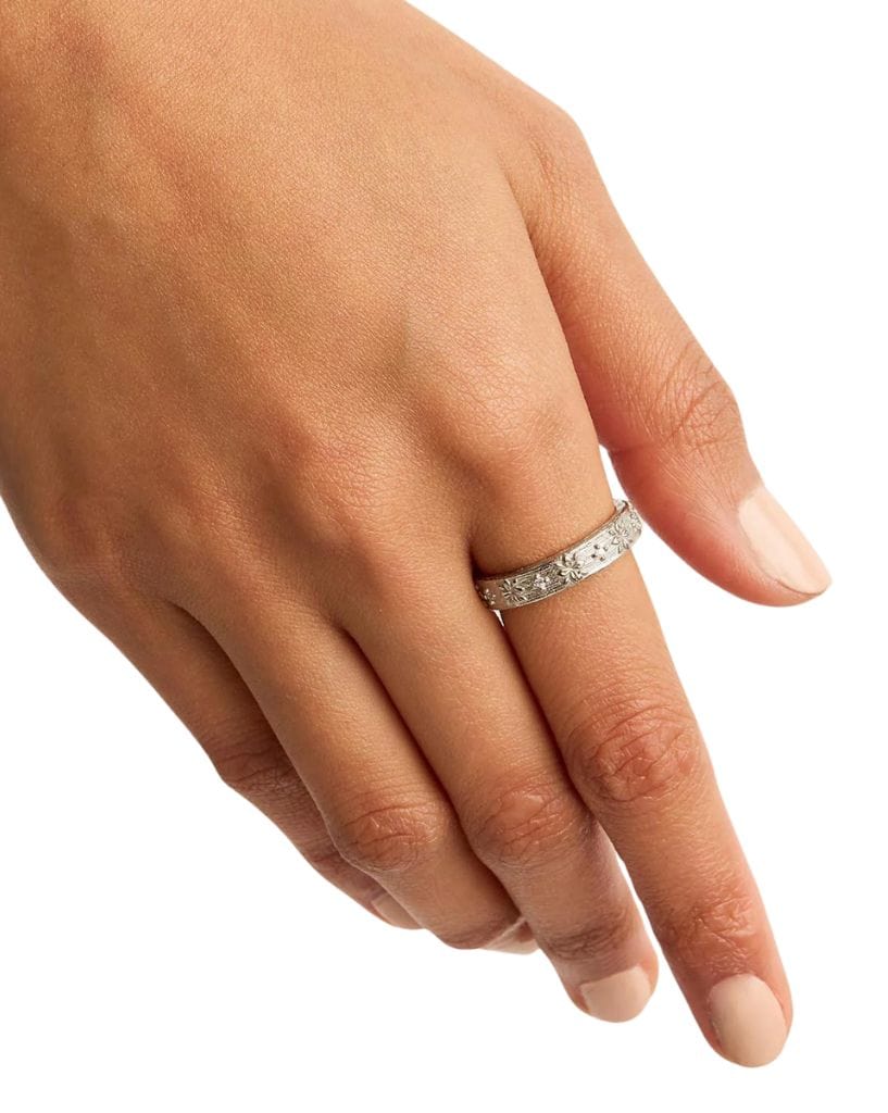 By Charlotte Silver Live in Grace Ring