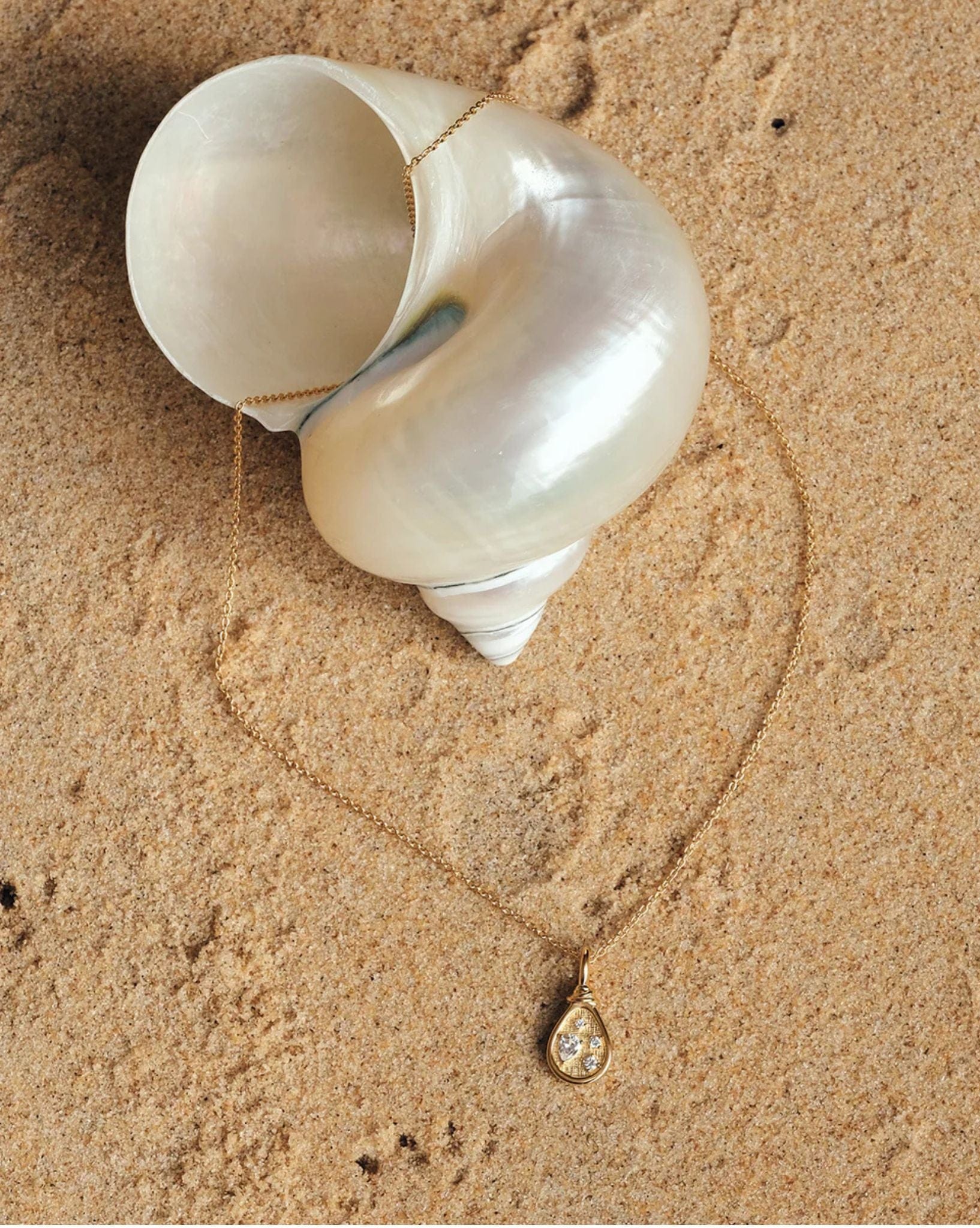 By Charlotte Womens Gold Sunkissed Horizon Necklace