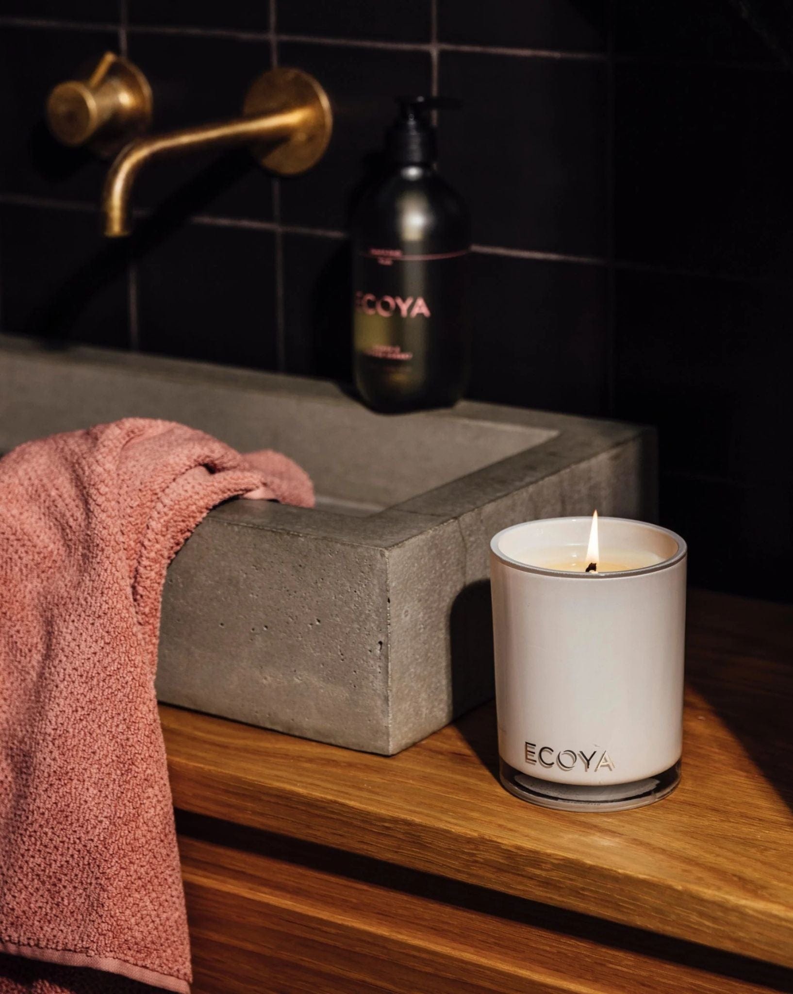 ECOYA ECOYA-Guava-&-Lychee-Sorbet-Madison-Candle