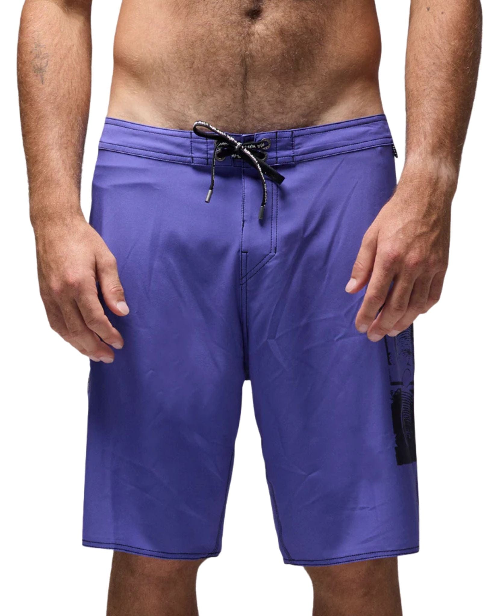 Former Crux Cargo 20" Trunk