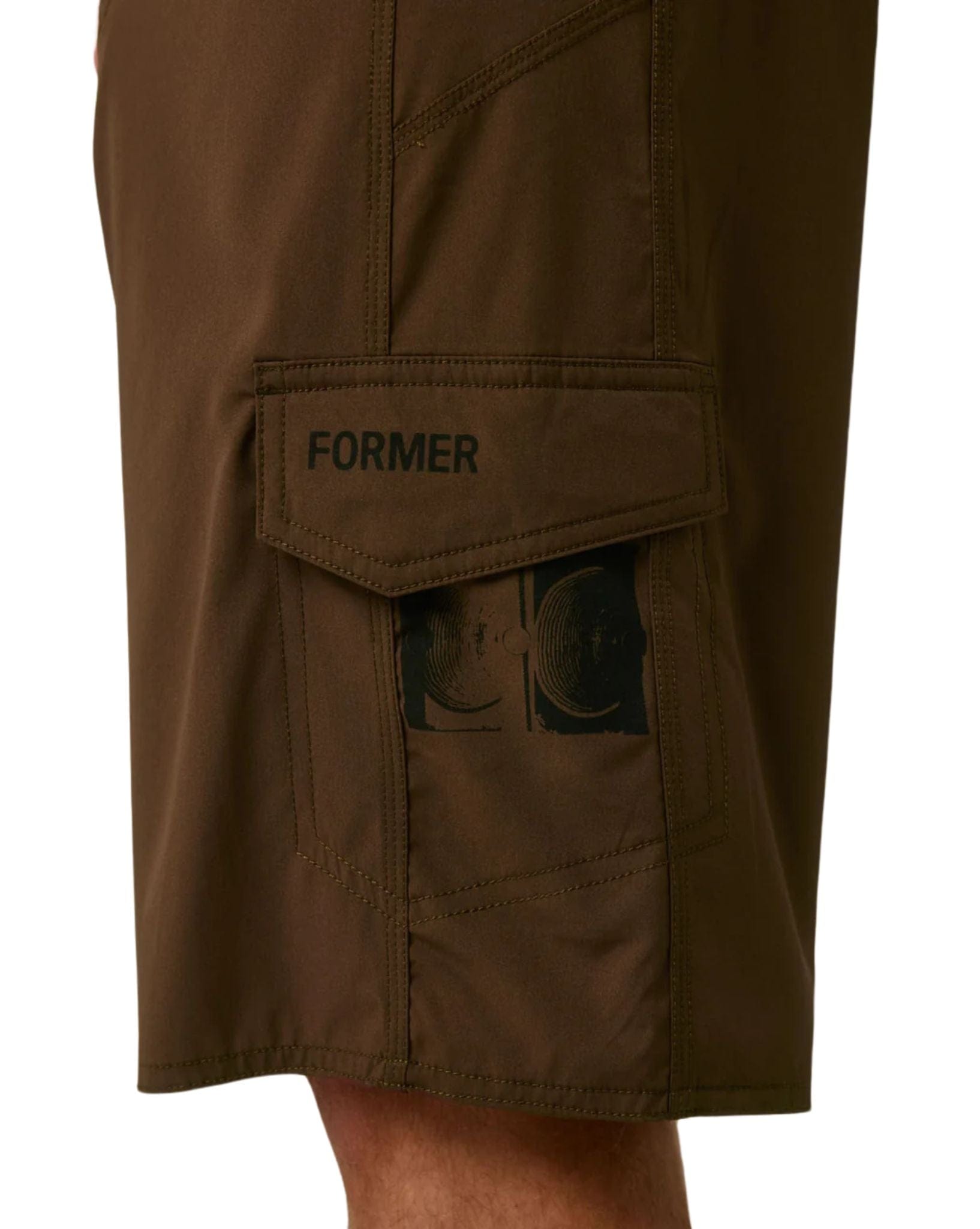 Former Mens Tracer 20.5" Trunk - Taupe