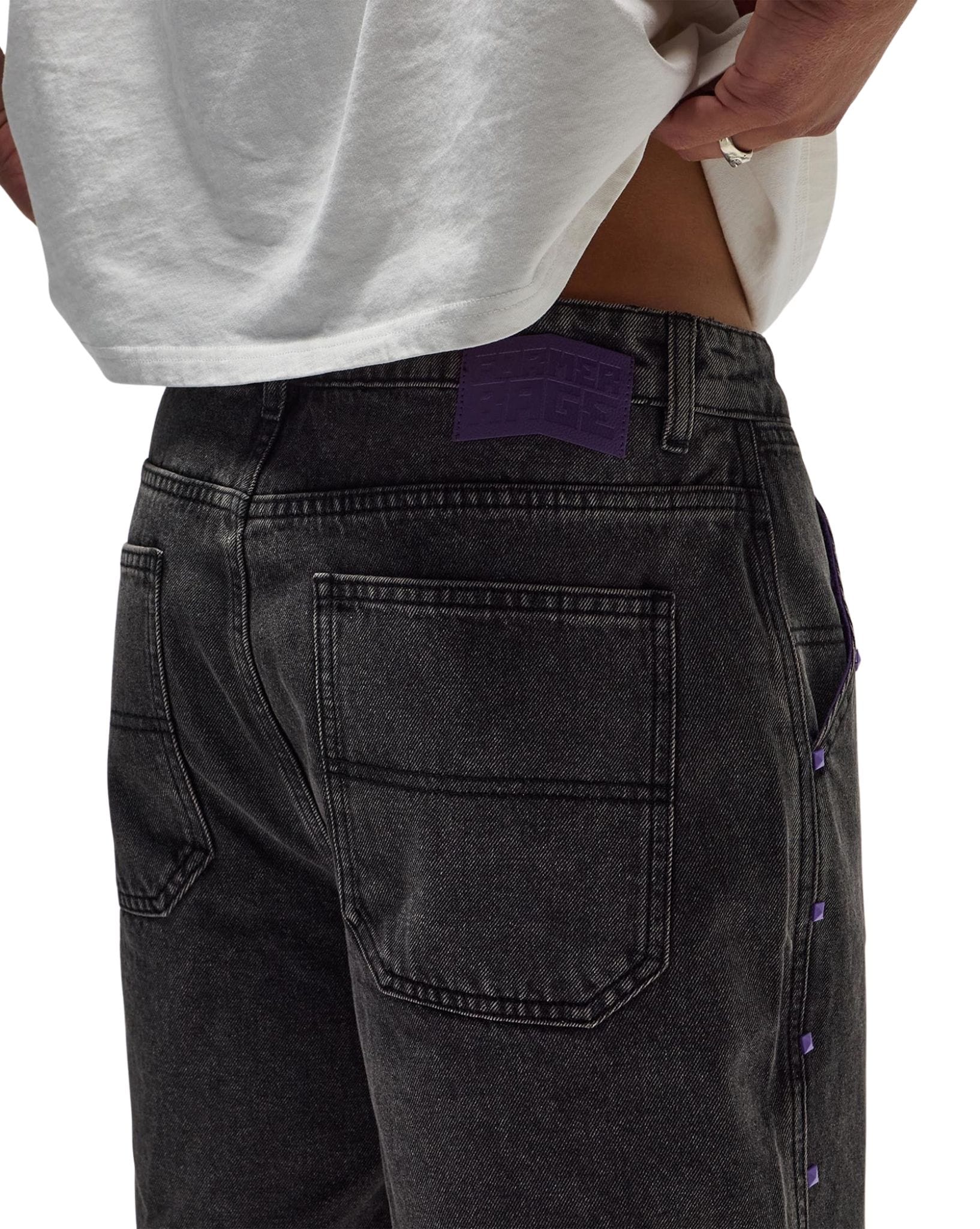 Former Studded Denim 21" Walkhshort