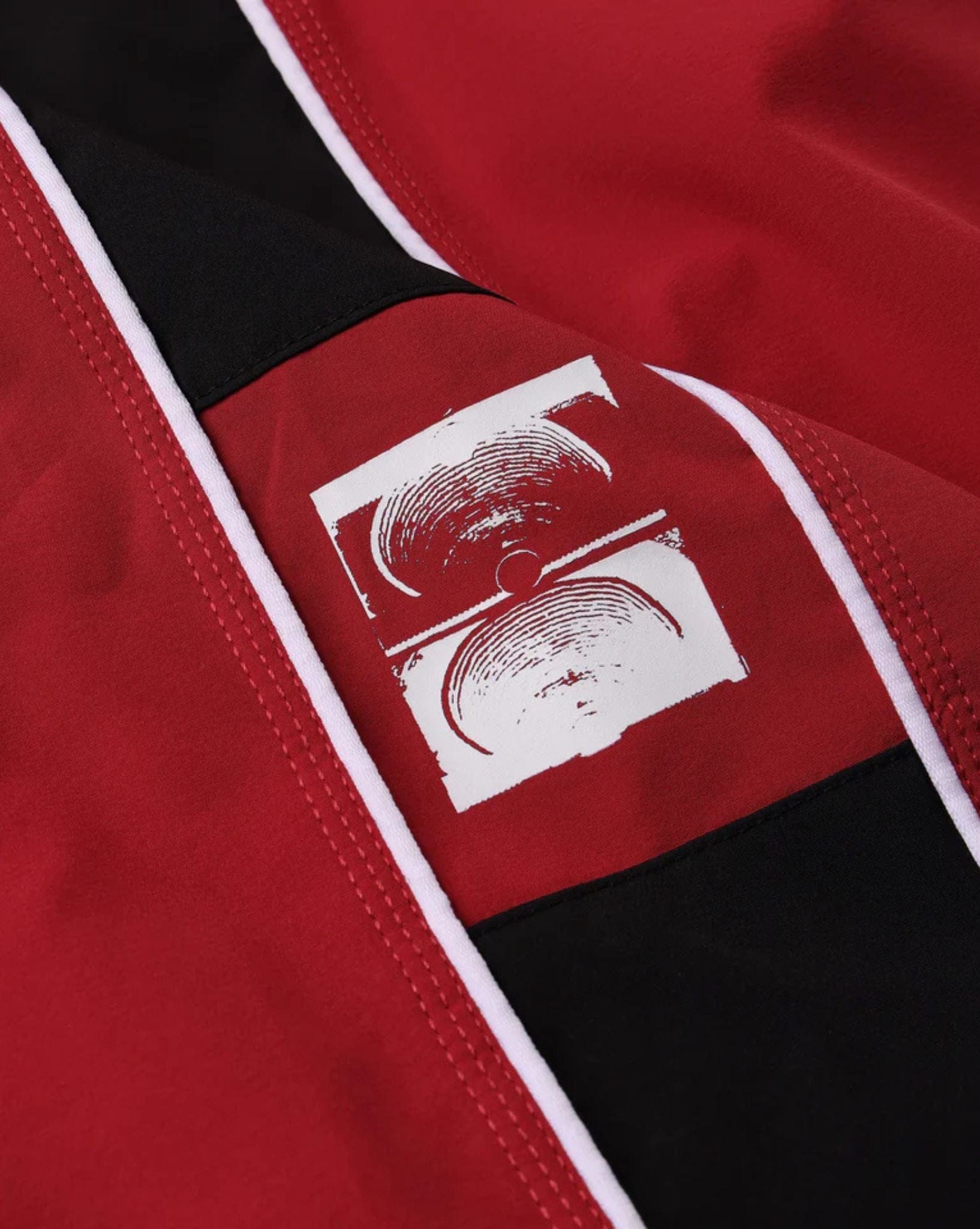 Former System Eclipse 20" Trunk