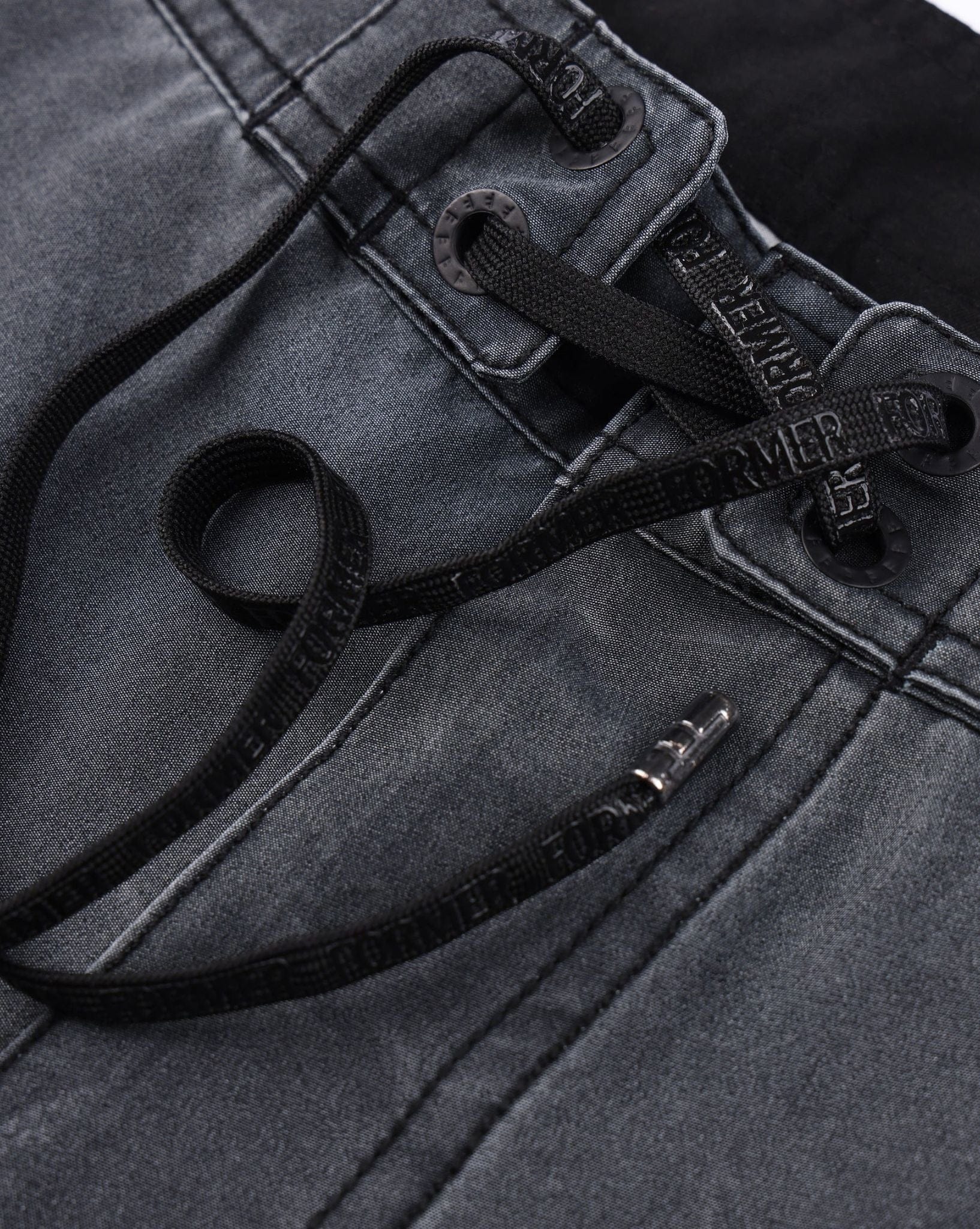 Former Team 19" Trunk