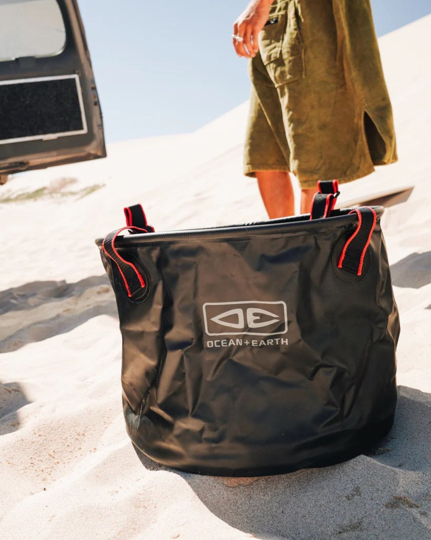 Ocean and Earth High N' Dry Collapsible Wetty Bucket