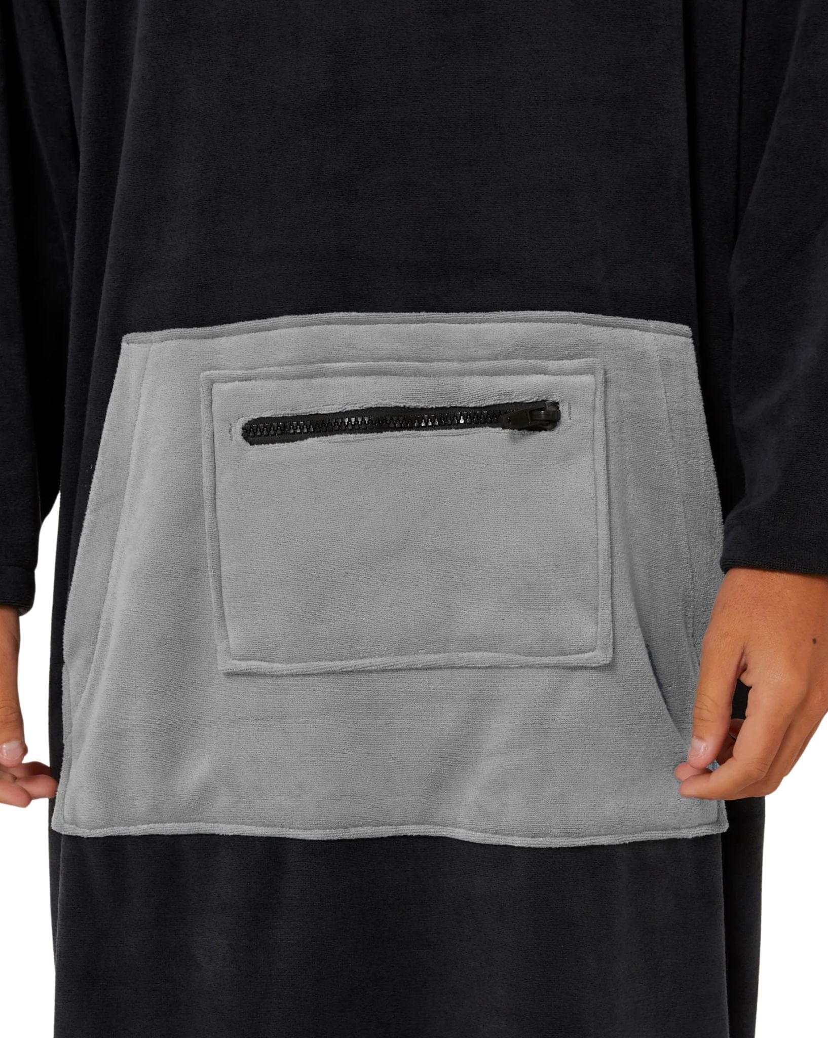 Ocean and Earth Men's Surf Essentials Long Sleeve Poncho