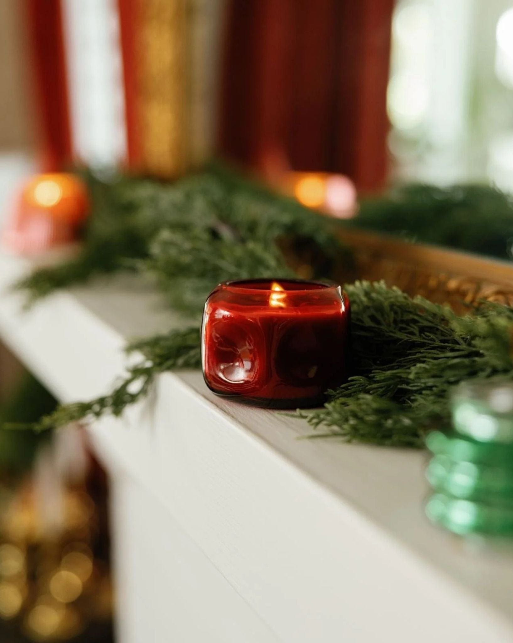 Paddywax Basalt Red 5oz Glass Candle - Yuzu Woods