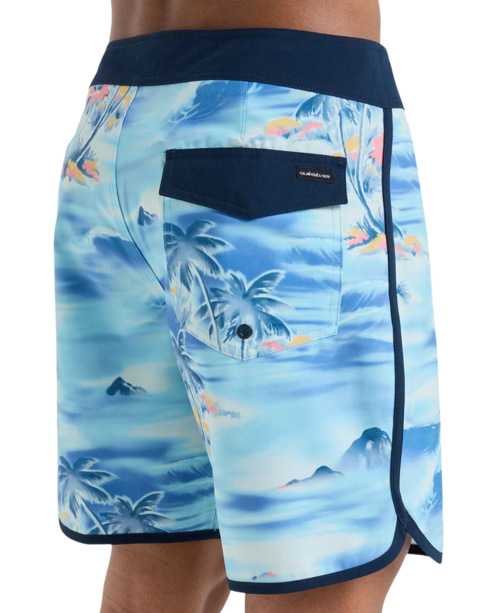 Quiksilver Surfsilk Scallop 18
