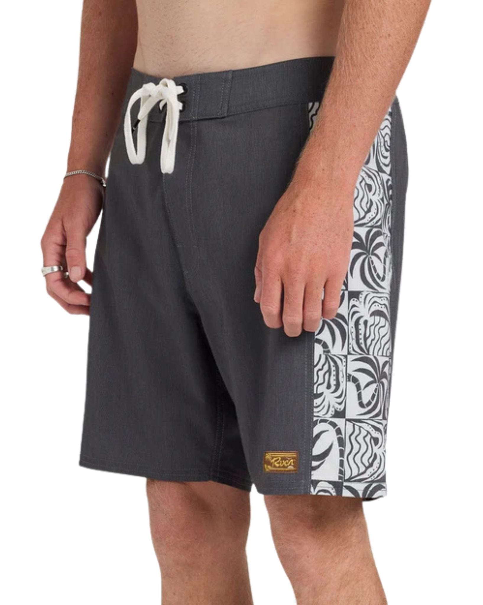 RVCA Exotica Trunk 17