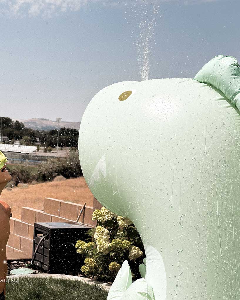 SunnyLife Inflatable Giant Sprinkler Surfing Dino