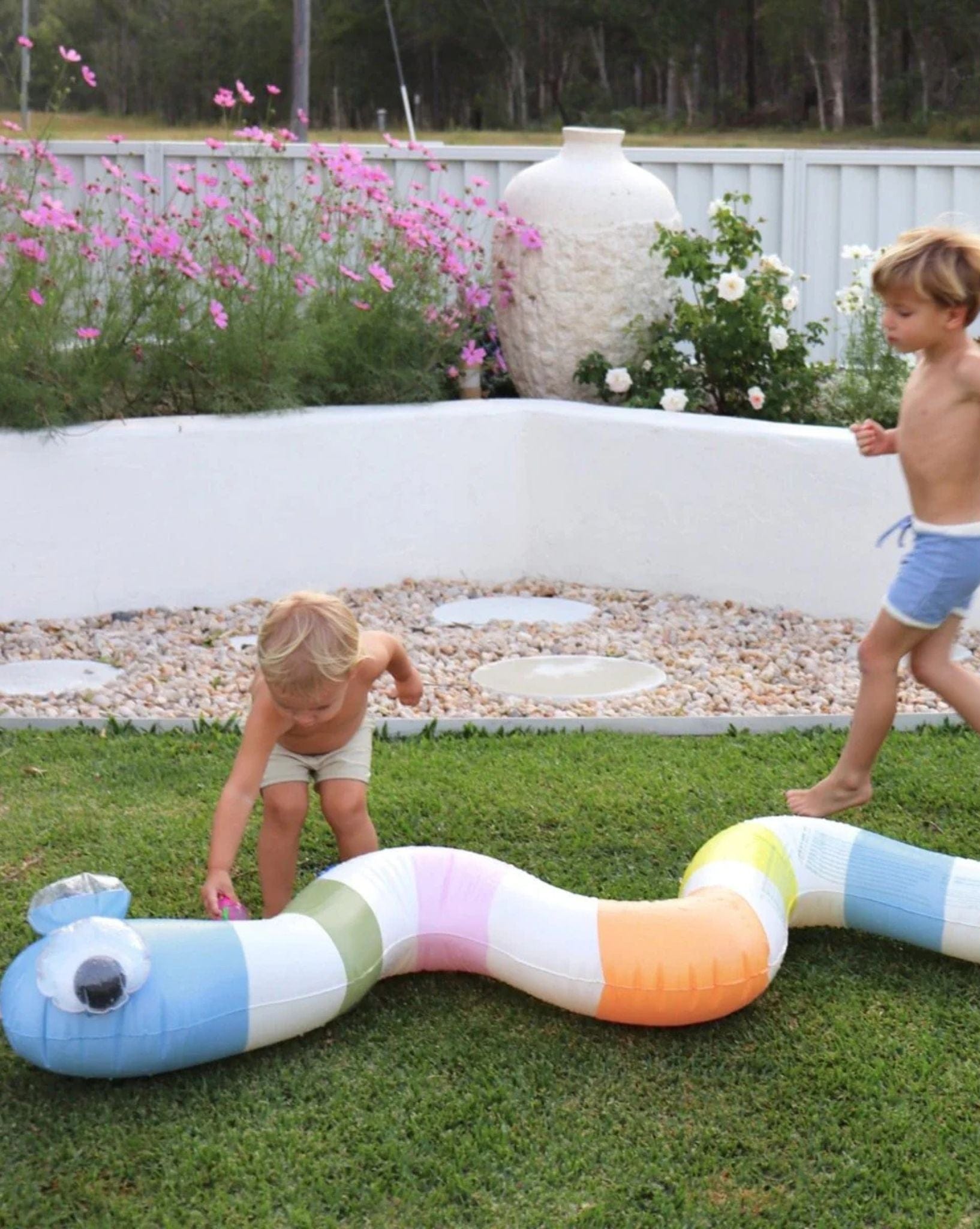 SunnyLife Inflatable Sprinkler Into The Wild Multi