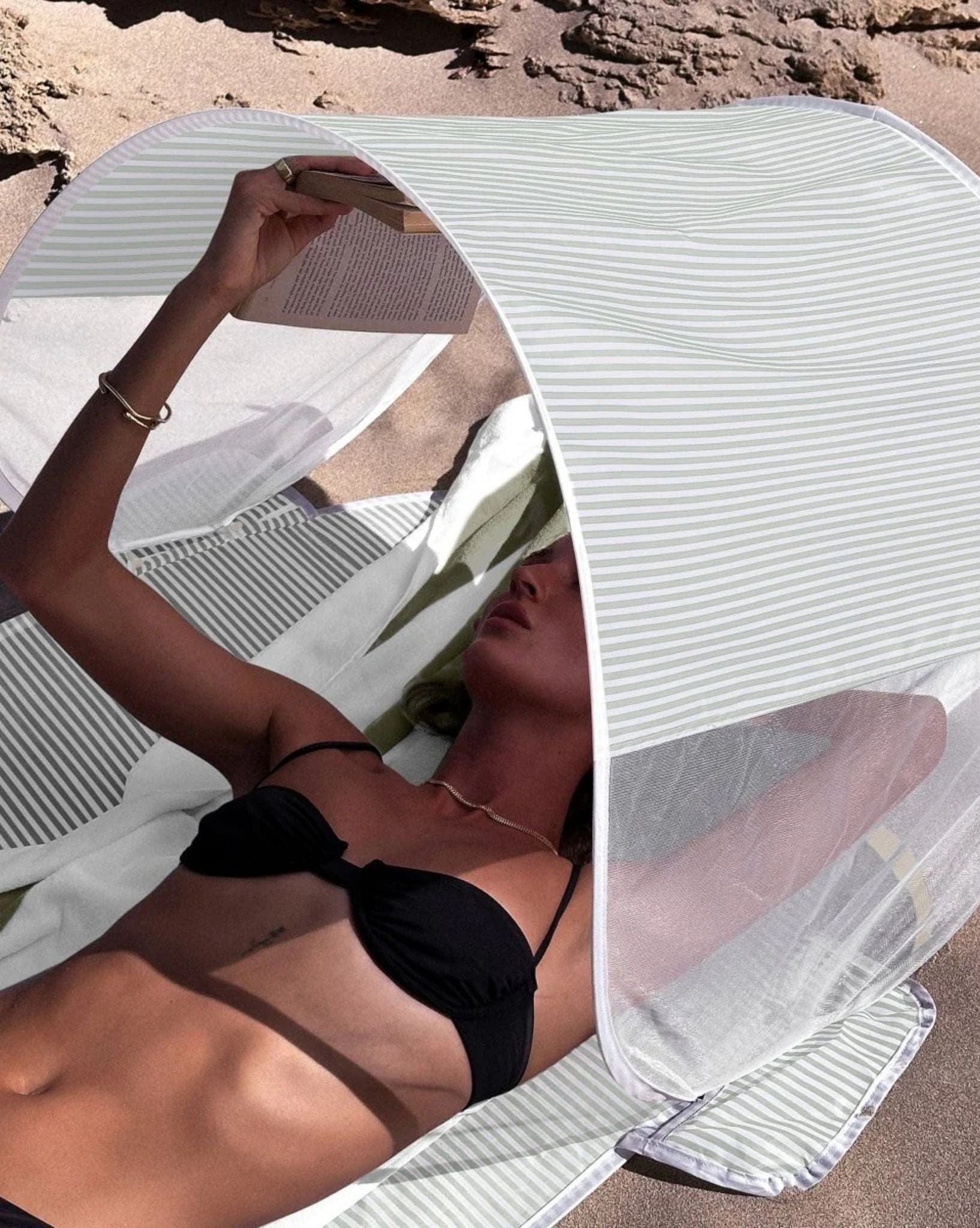 SunnyLife Solo Sun Shader La Palma Sage Stripe