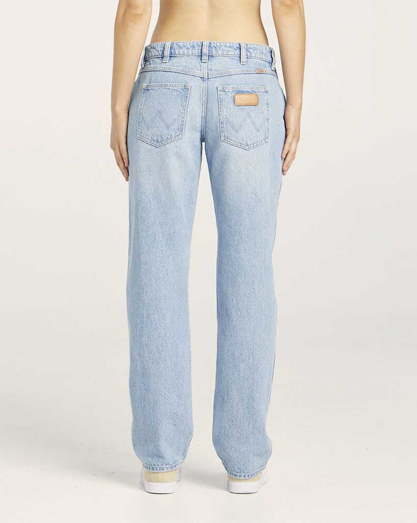 Wrangler Low Rise Claudia Straight- Blue Stardust