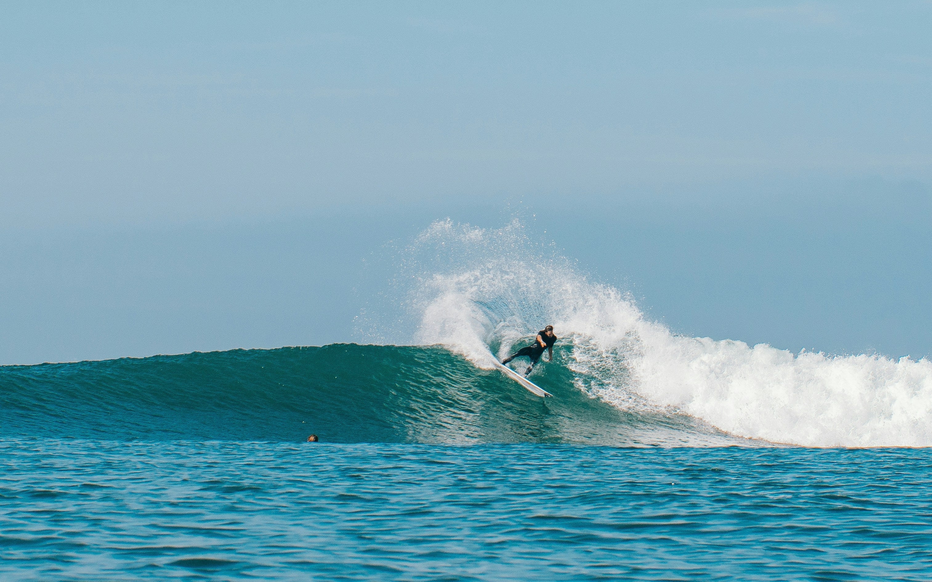 Your Guide to the Perfect Surfing Stance