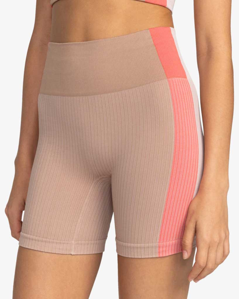 Chill Out Seamless Short