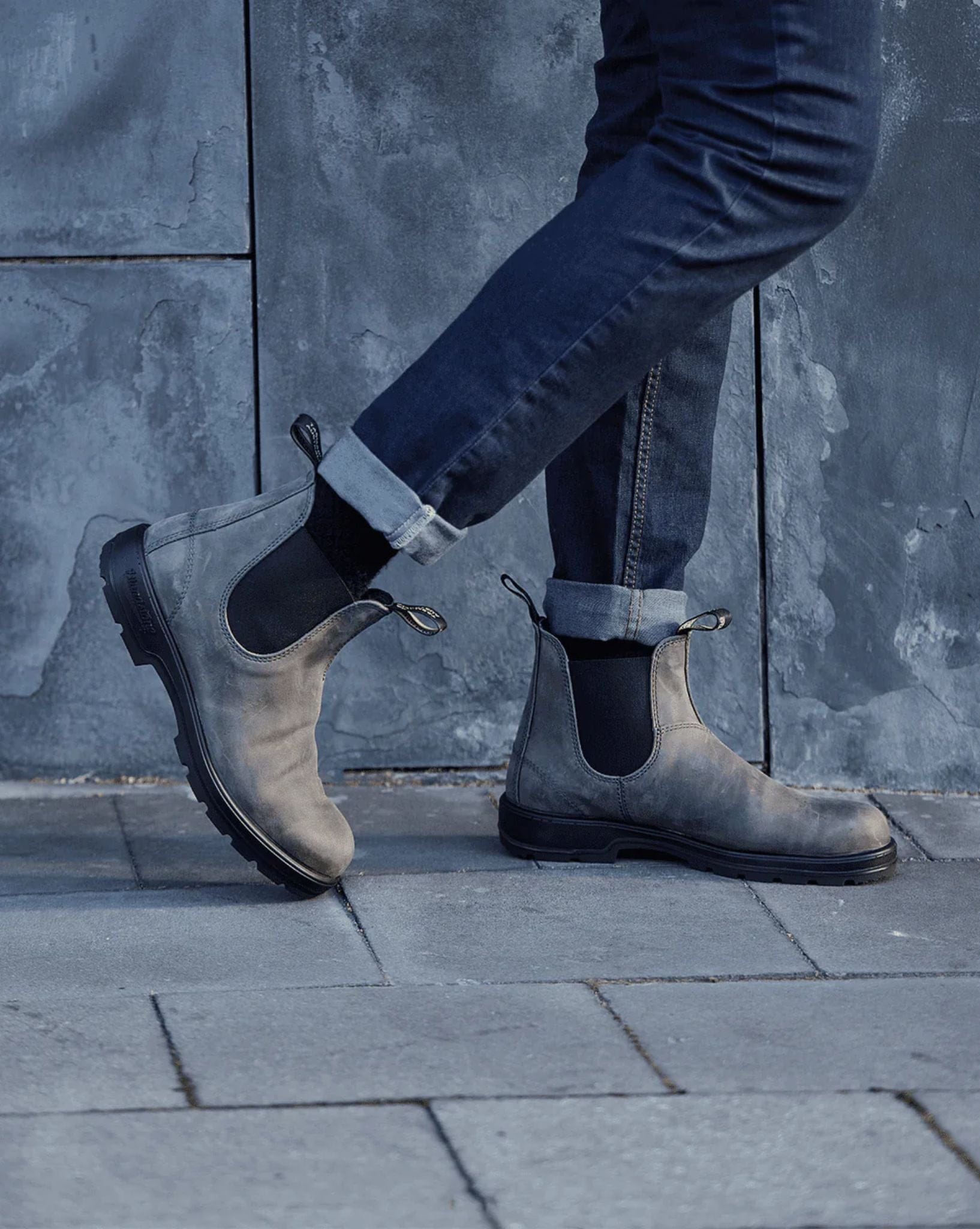 Blundstone 2446 Elastic Sided Chelsea Boot