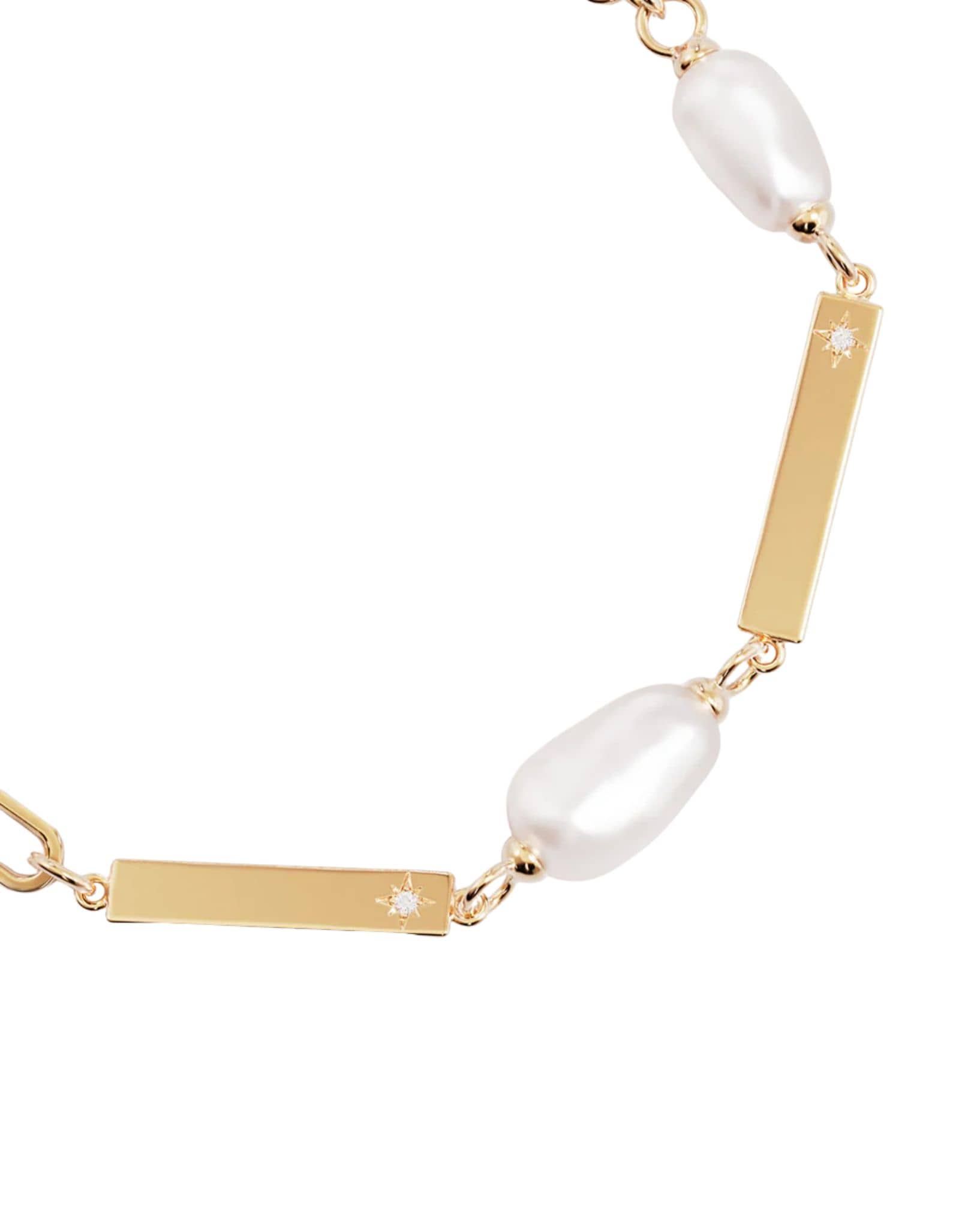 By Charlotte 18k Gold Vermeil - Connected By Love Pearl and Engravable Bar Bracelet