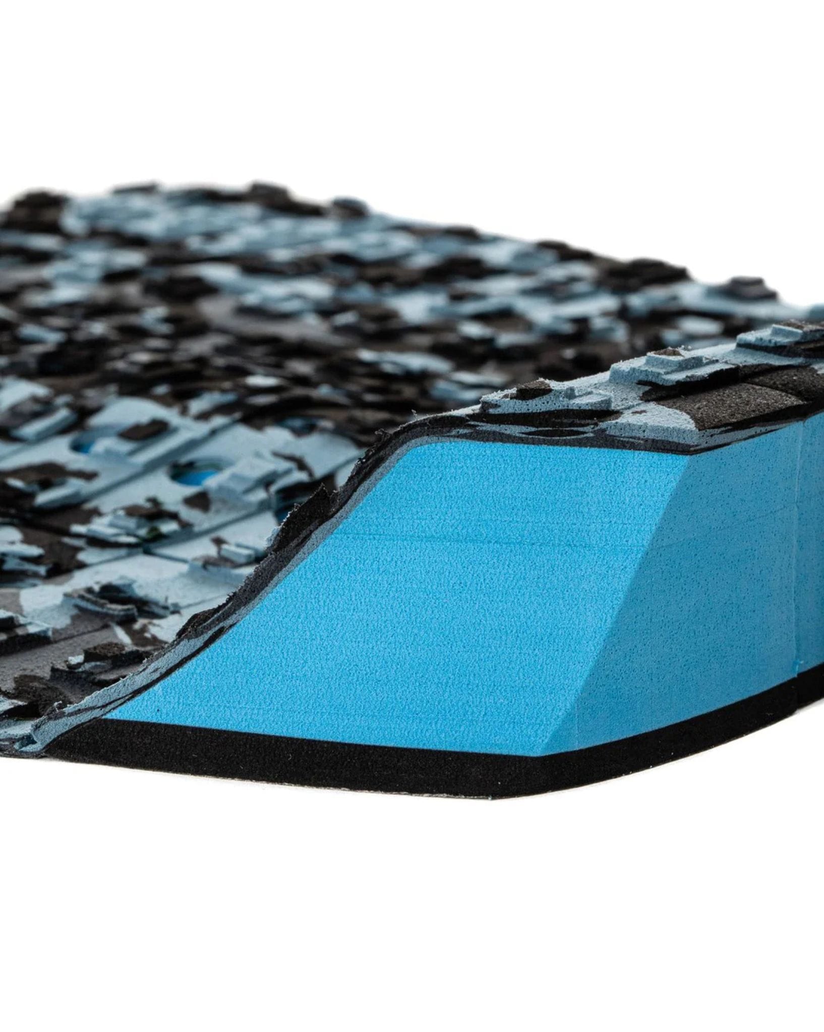 Creatures of Leisure Reliance III Tailpad