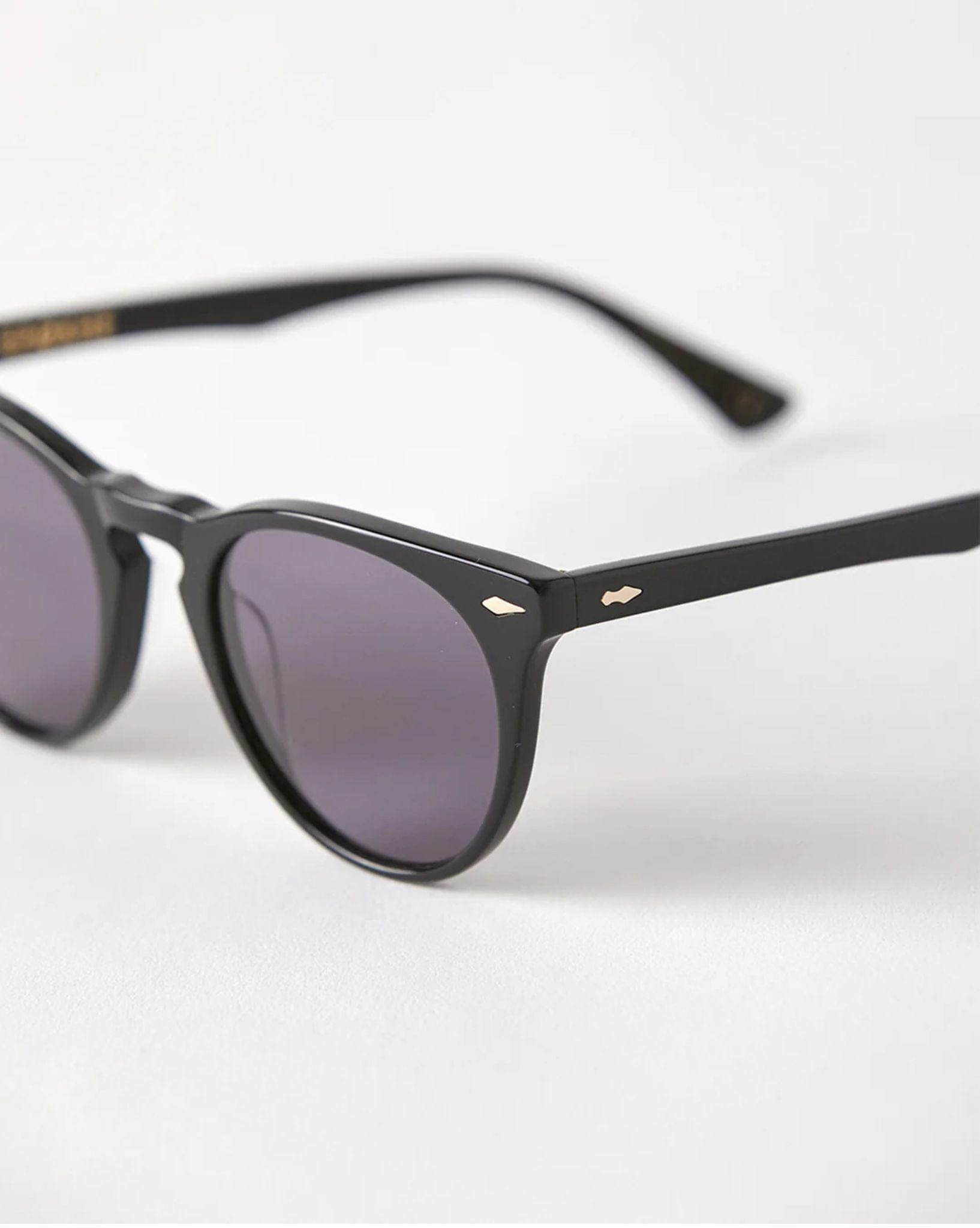 Epokhe Darko Sunglasses - Black Polished I Black