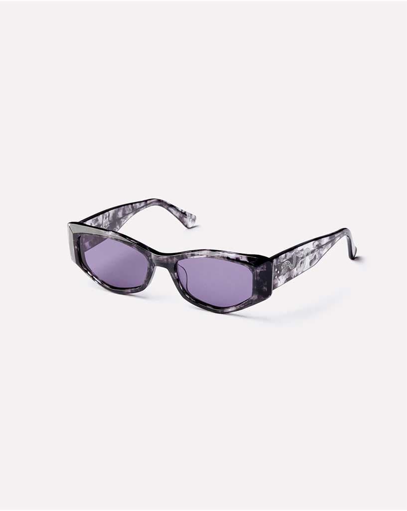 Epokhe Guilty Sunglasses