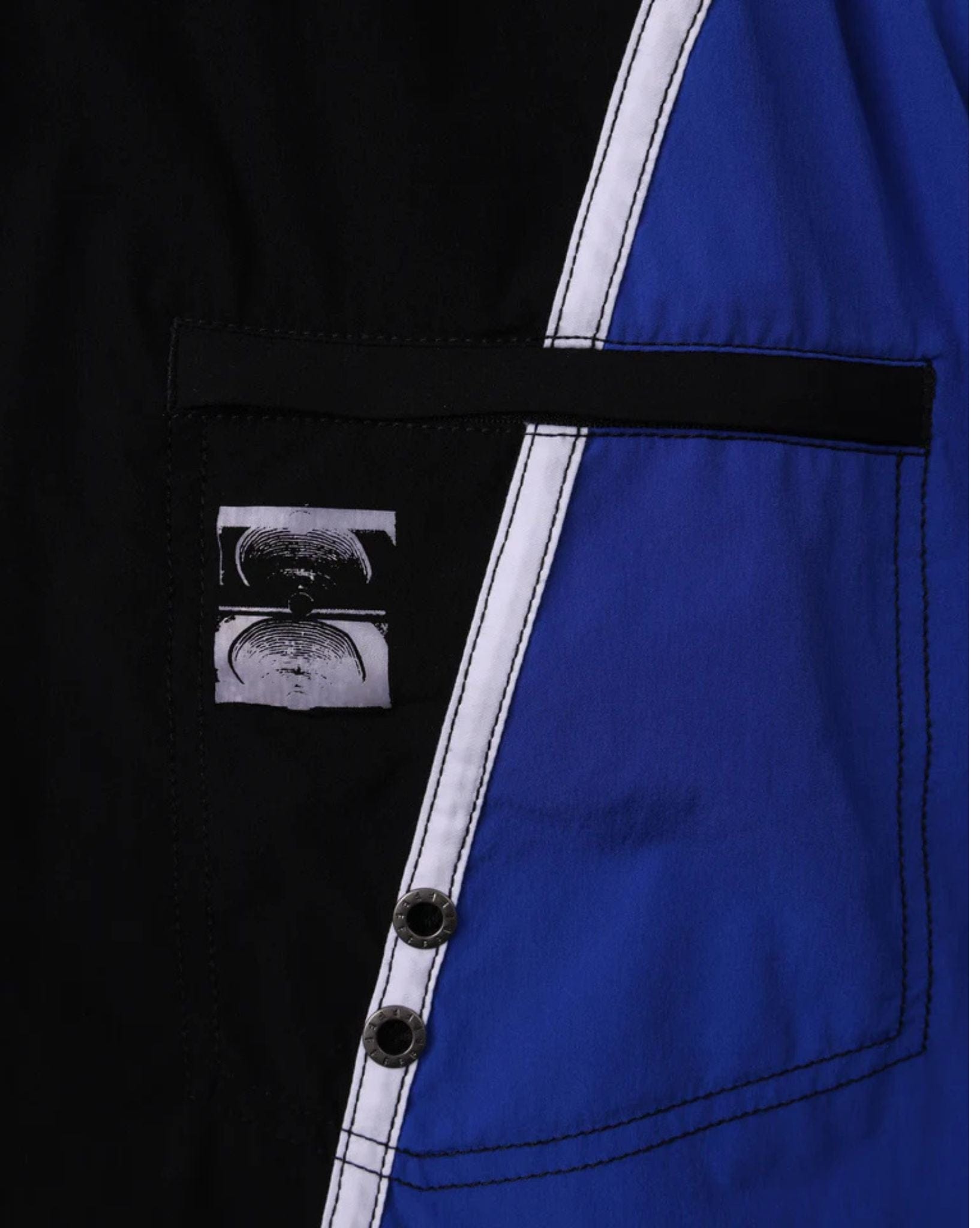 Former Proscription 21" Trunk