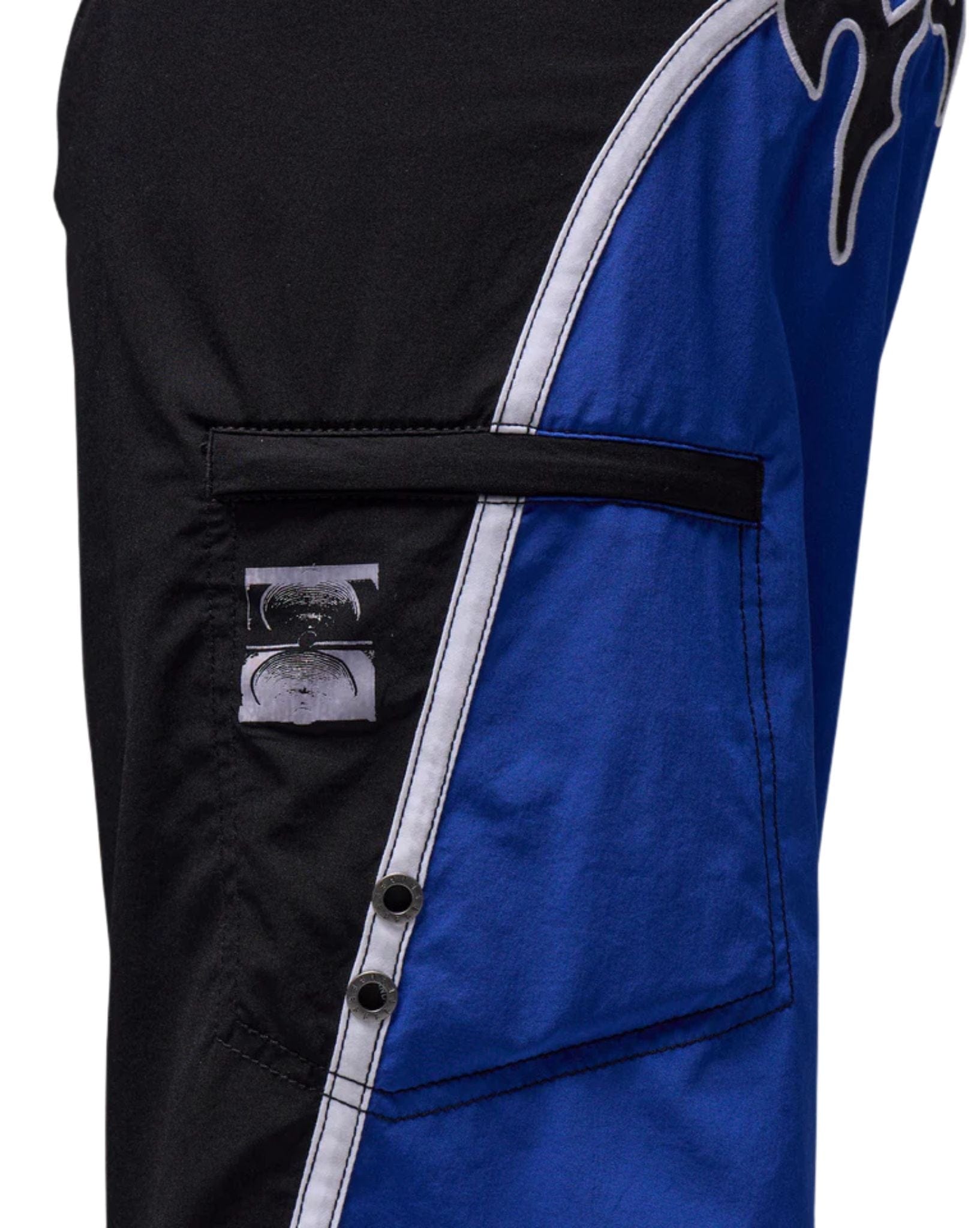 Former Proscription 21" Trunk