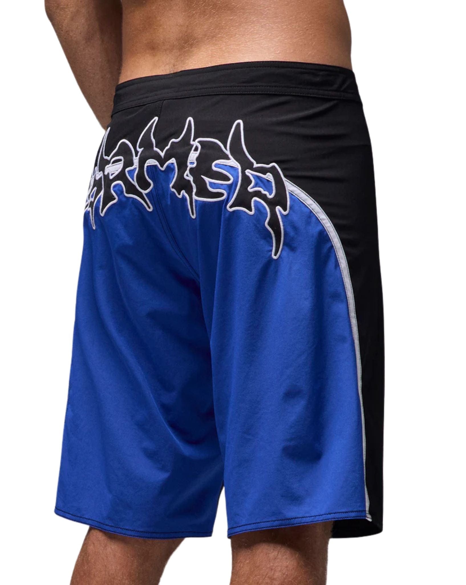 Former Proscription 21" Trunk