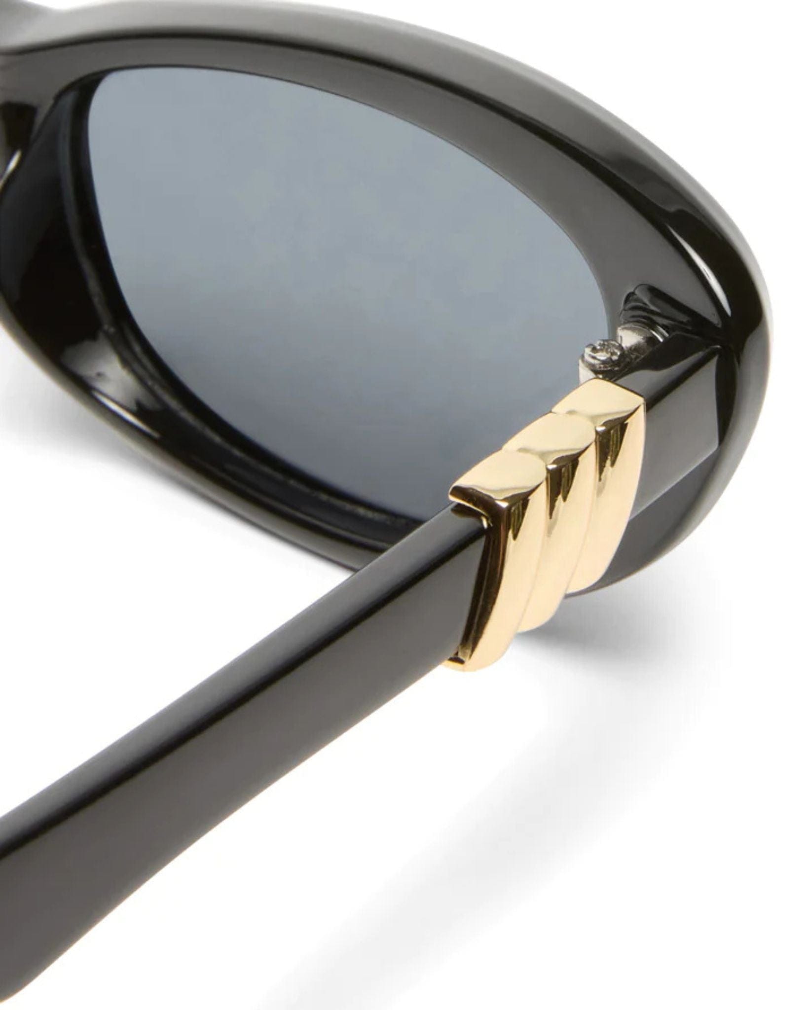 Le Specs The Whisperer Sunglasses