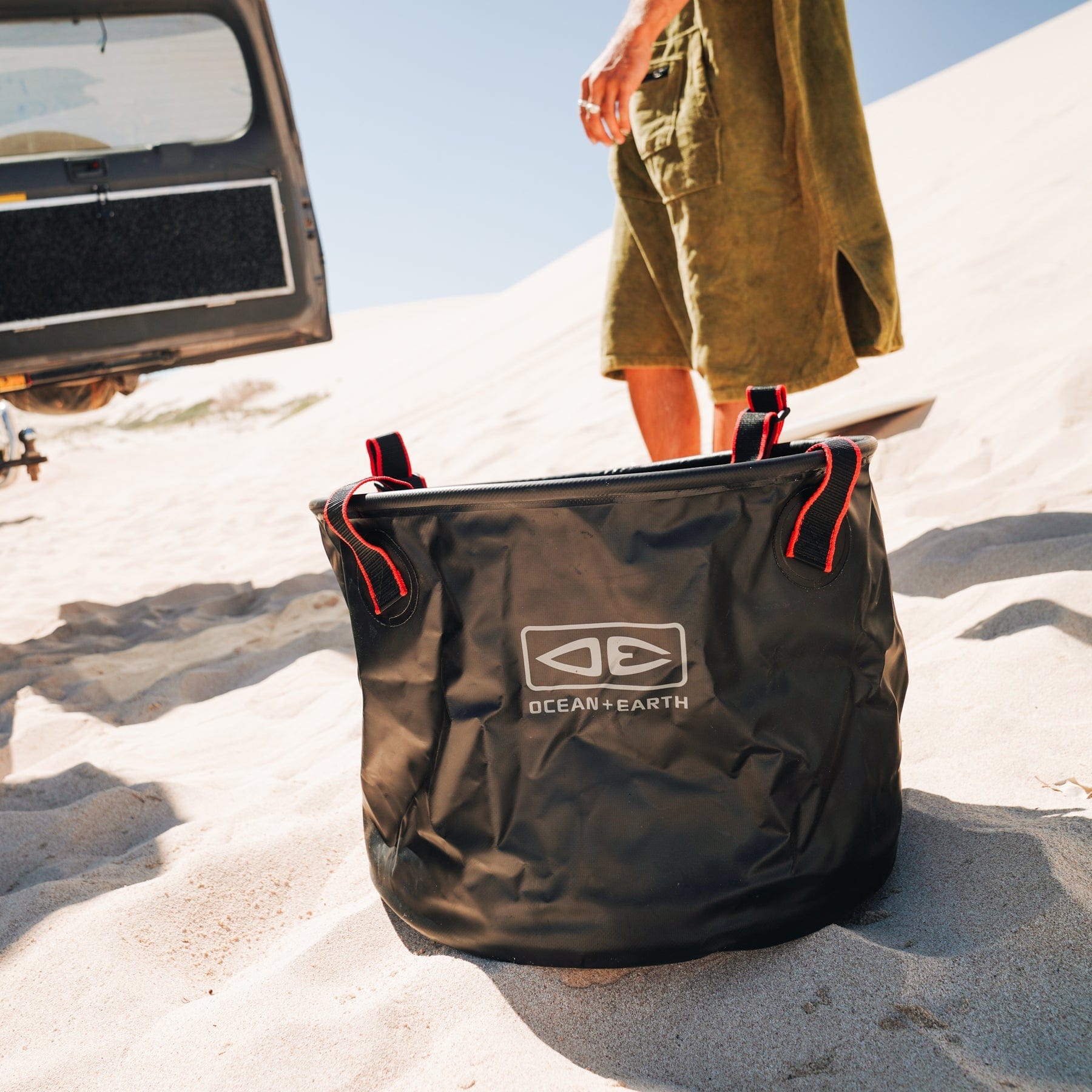 Ocean and Earth High N' Dry Collapsible Wetty Bucket