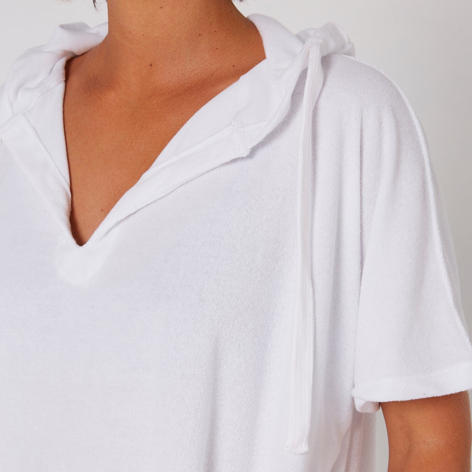 Ocean and Earth Ladies V-Neck Hooded Poncho