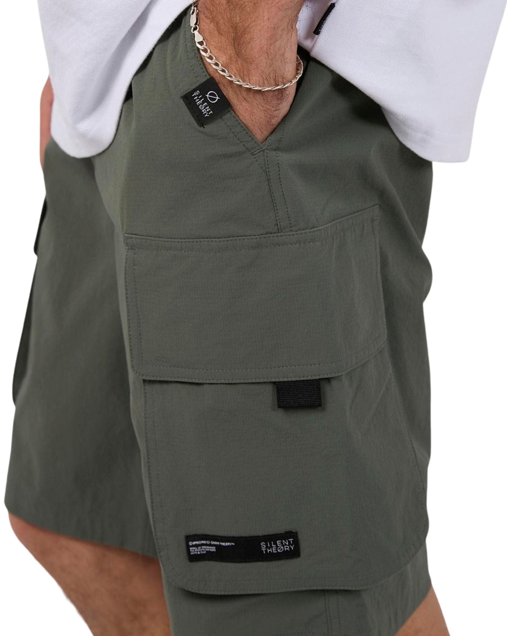 Silent Theory Cleaver Cargo Short