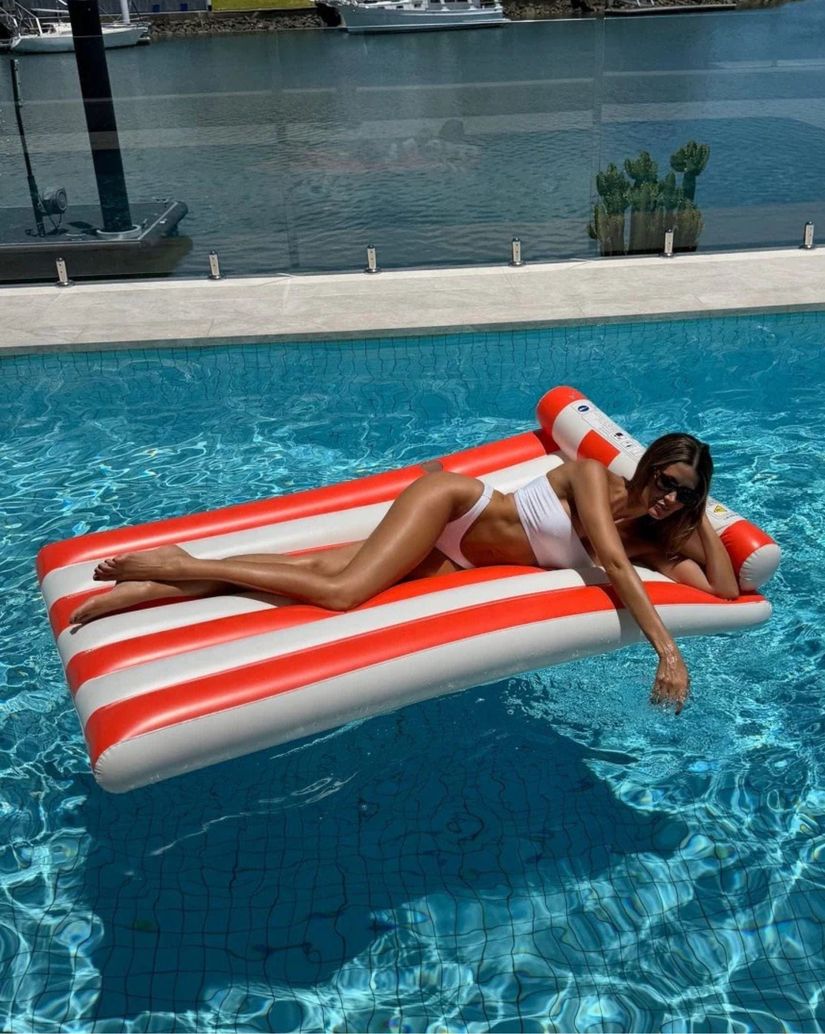 SunnyLife Luxe Lilo Tomato Red Stripe