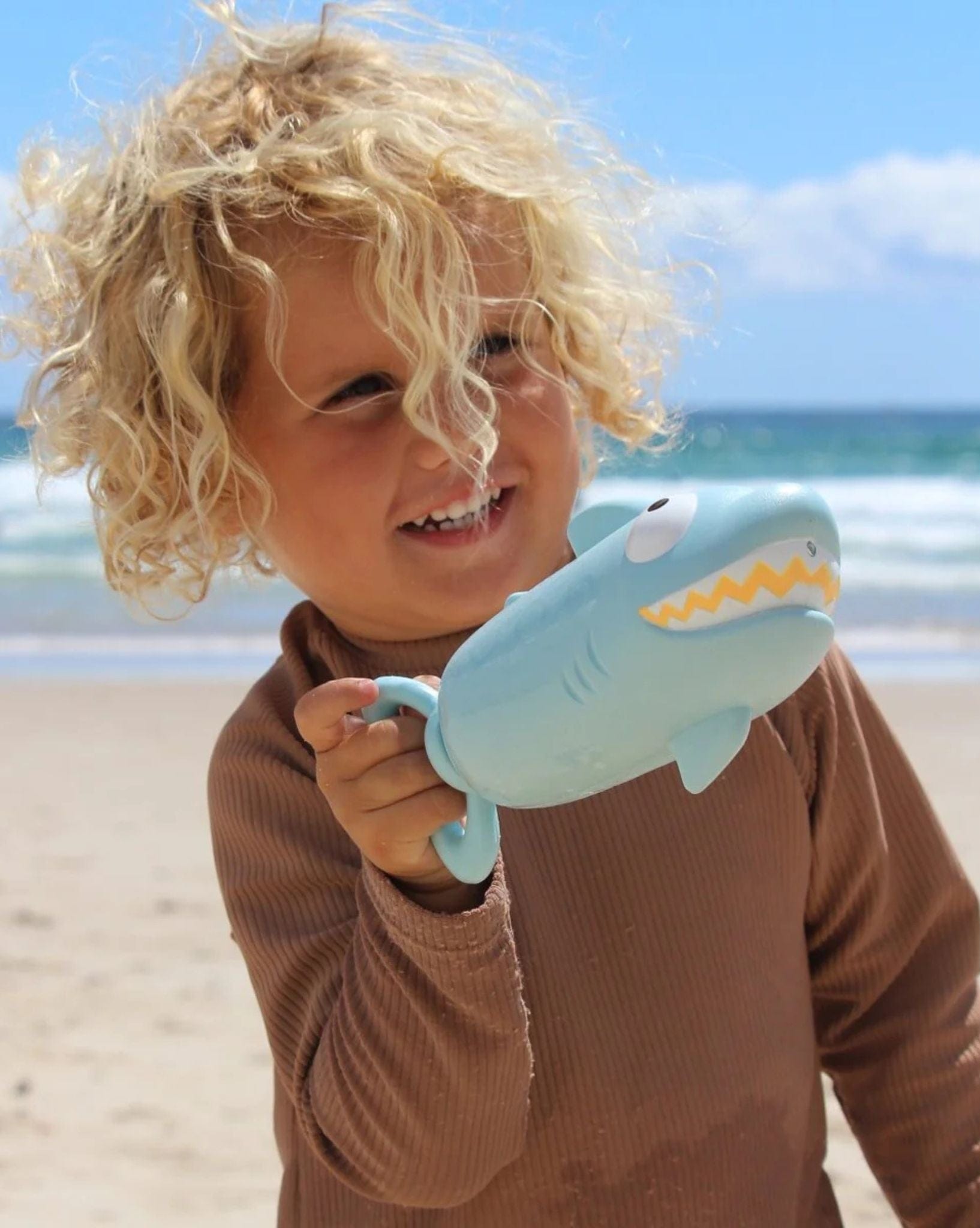 SunnyLife Water Squirters Shark Pastel Blue