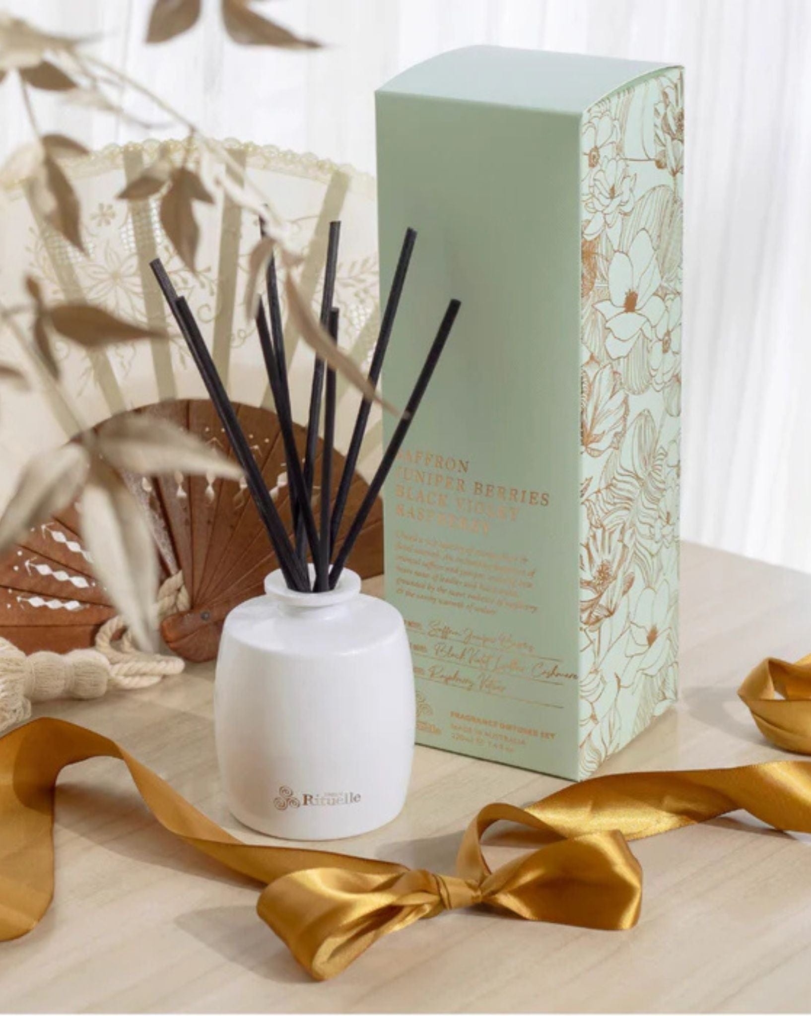 Urban Rituelle Apotheca-220 ml Diffuser -Juniper Berries, Black Violet,  Raspberry