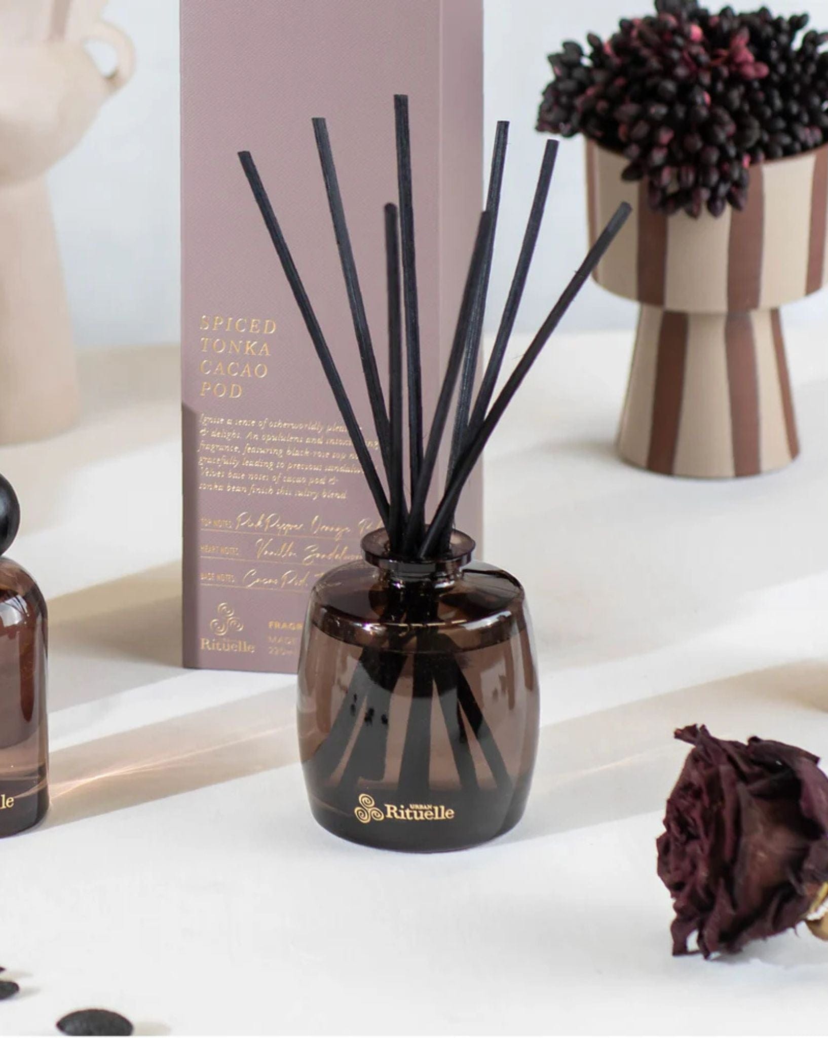 Urban Rituelle Apotheca 220ml Diffuser - Spiced Tonka & Cacao Pod