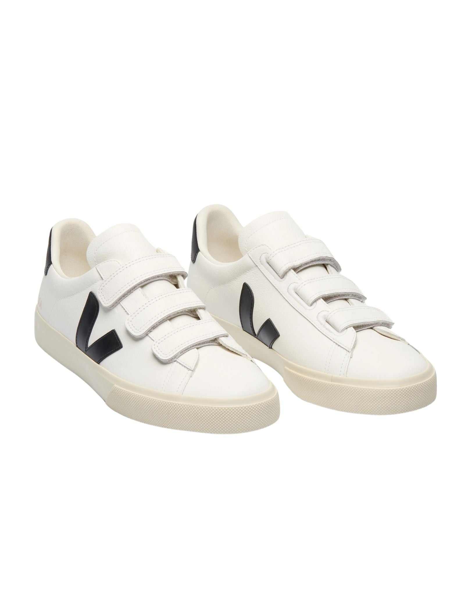 Veja Recife Chromefree Leather- Extra White I Black