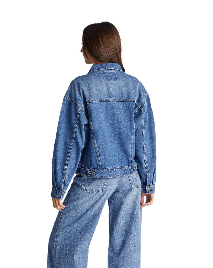 Wrangler Slouch Vintage Trucker - Broadcast Blue